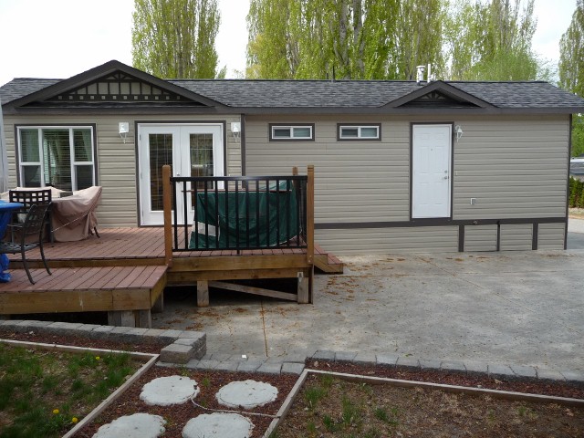 property full sized image is 400x320