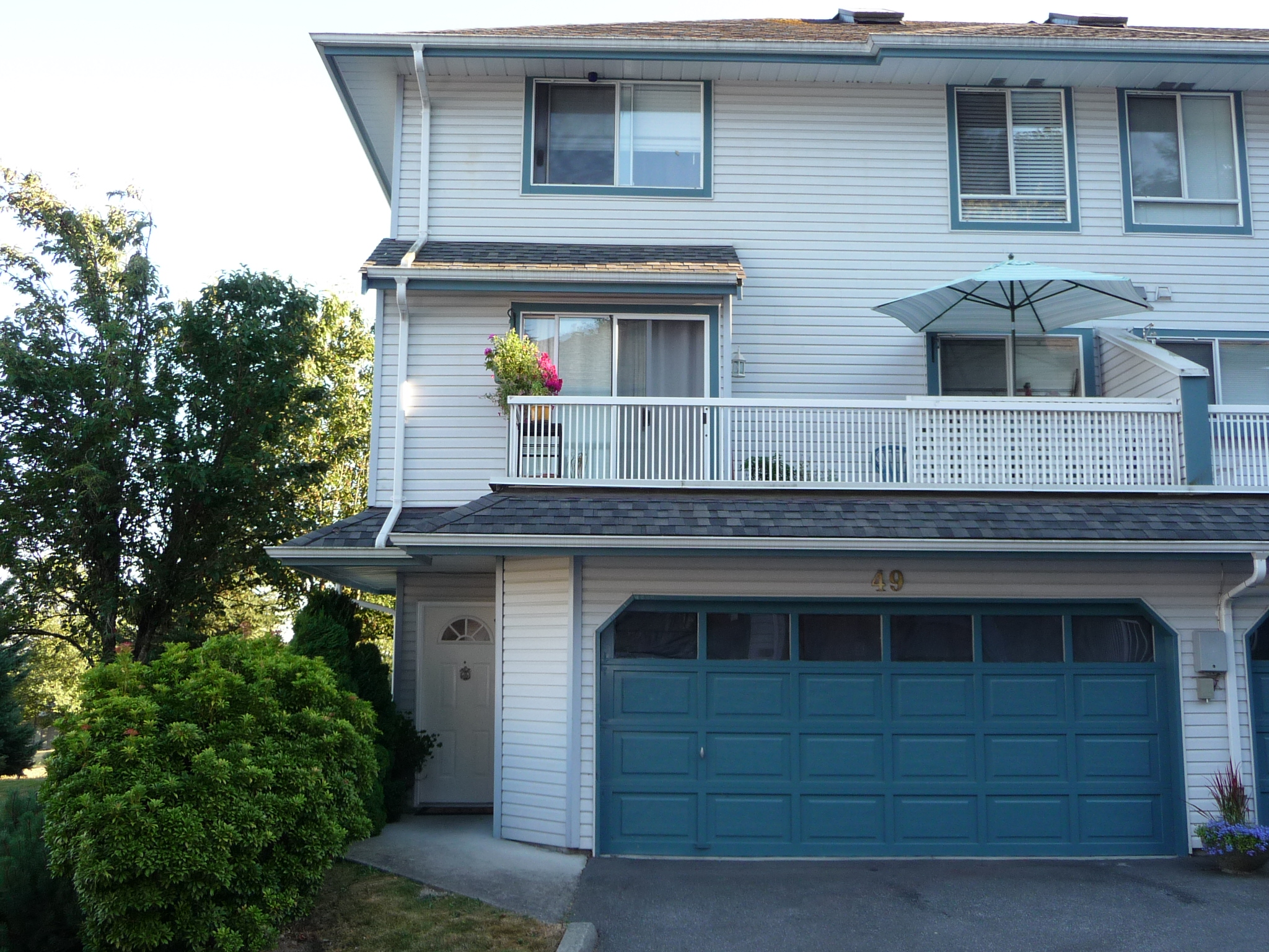 property full sized image is 400x320
