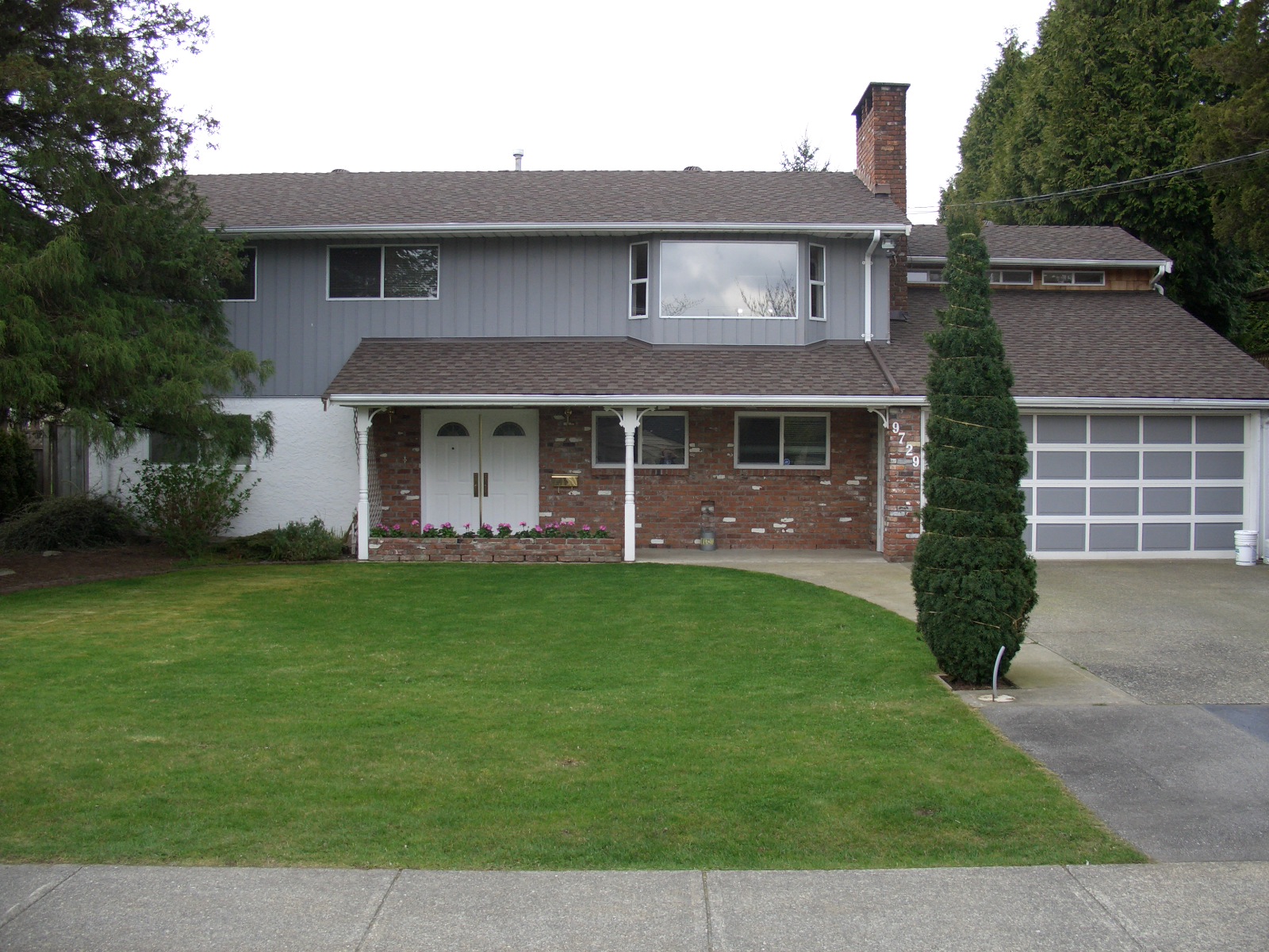 property full sized image is 400x320